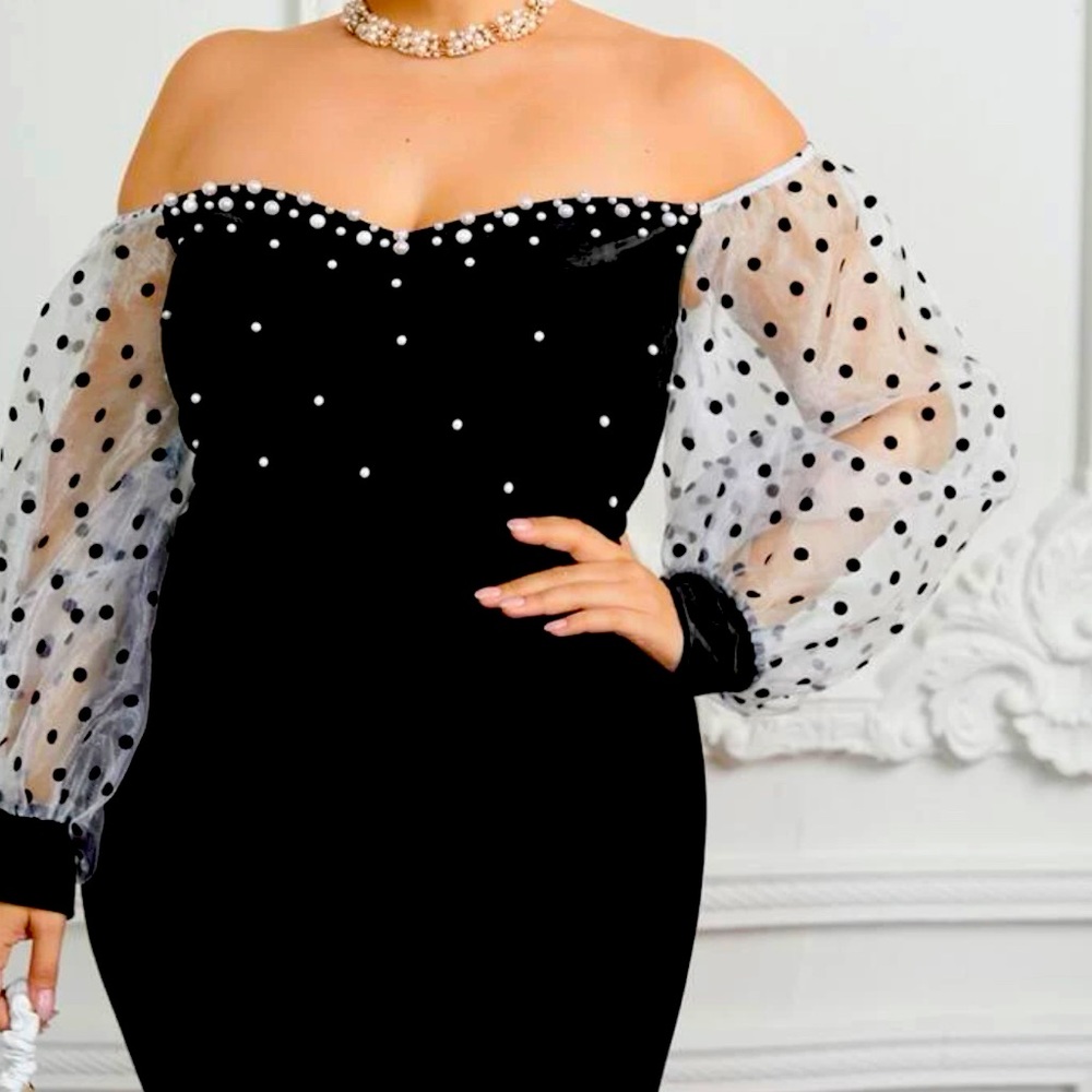 SHEIN Plus Contrast Dobby Mesh Lantern Sleeve Off
Shoulder Split Thigh Dress
